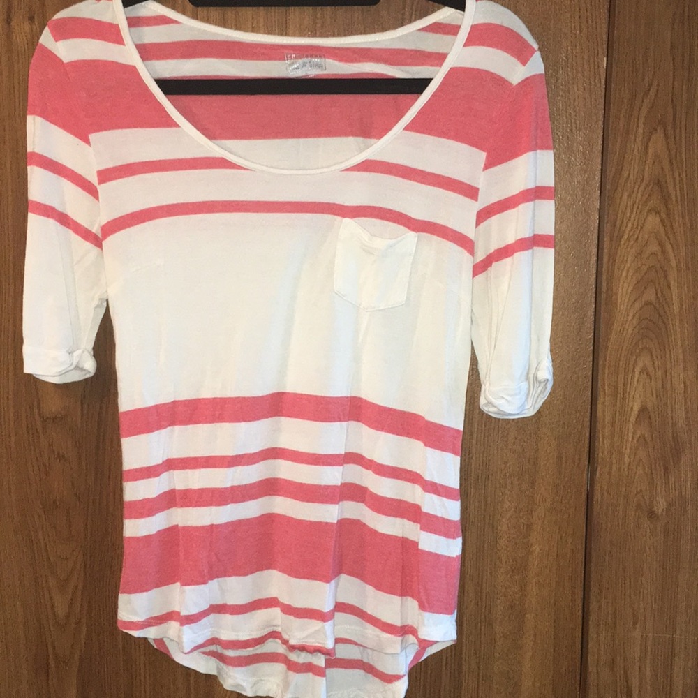 Elbow Sleeve Top
